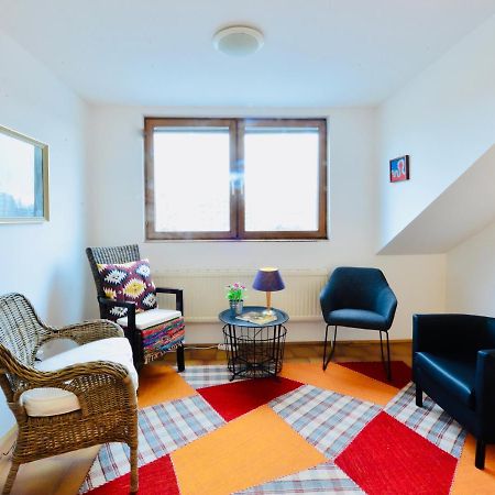 Charming Attic Apartment Near Messe Wien And Center 외부 사진